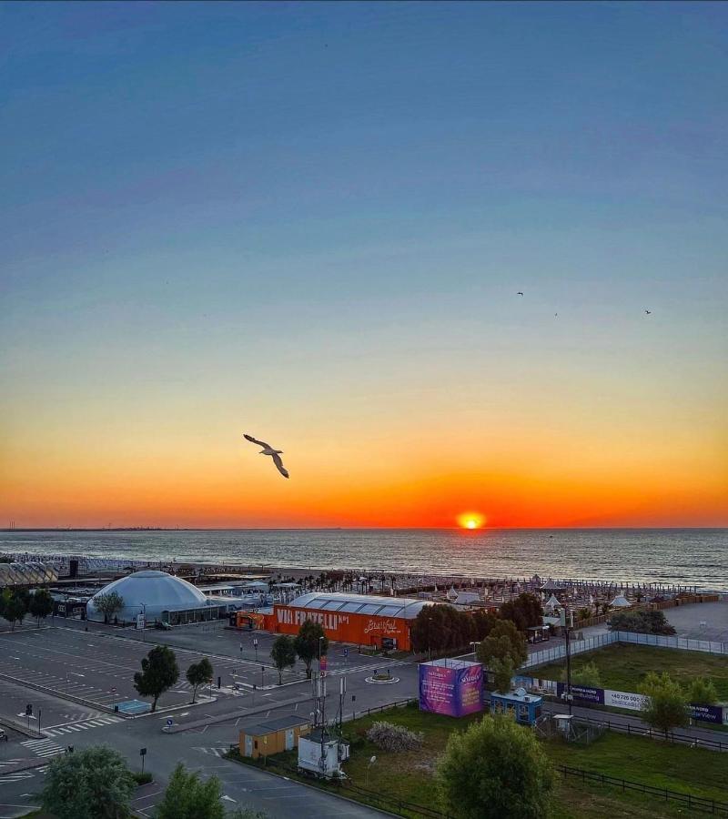 Monalissa Summerland Apartment Mamaia Exterior photo